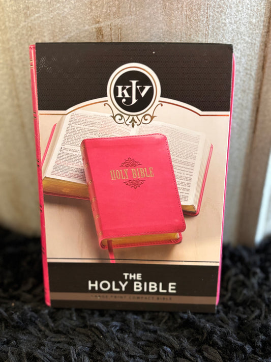 Large print compact bible