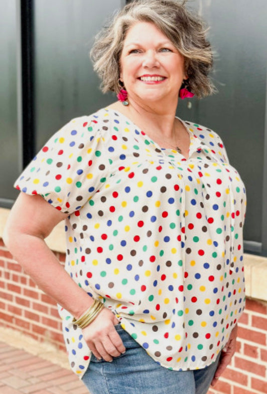 Curvy Dot Top