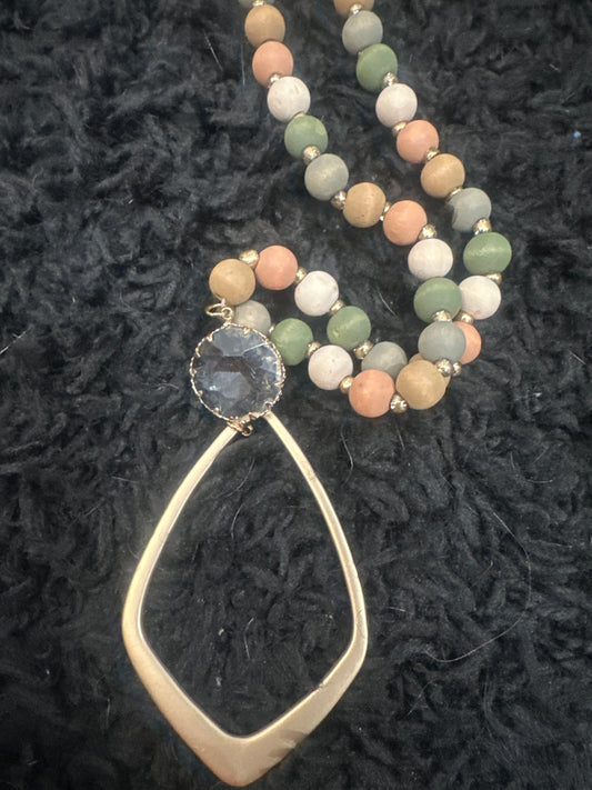 Neutral Necklace